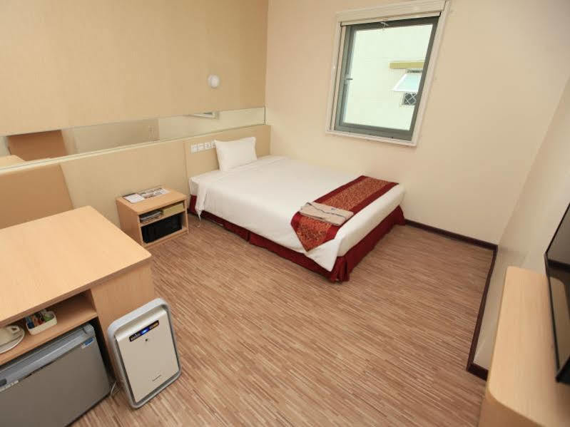Super Hotel Yangon Extérieur photo